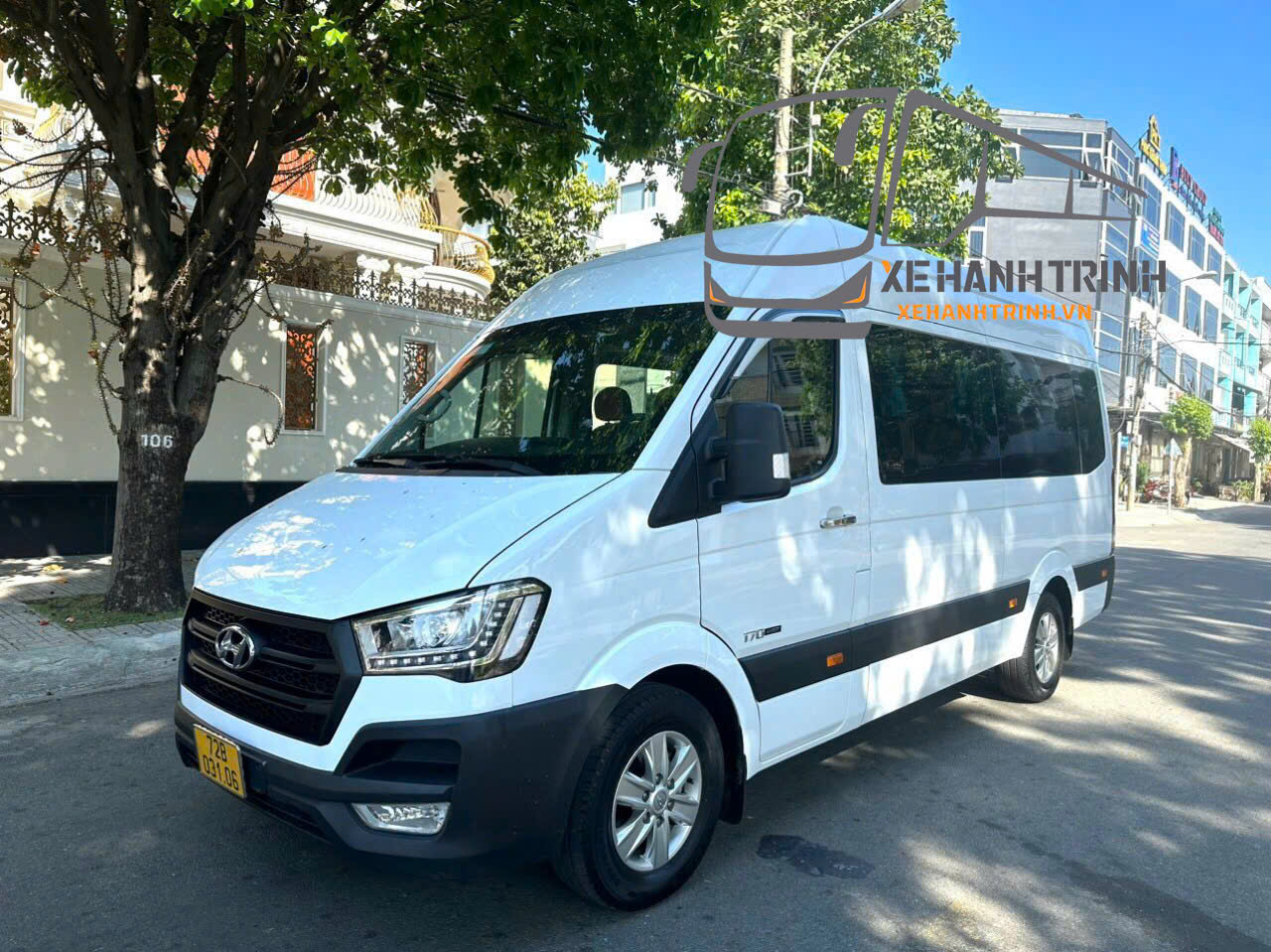 thue xe 16 cho hyundai solati